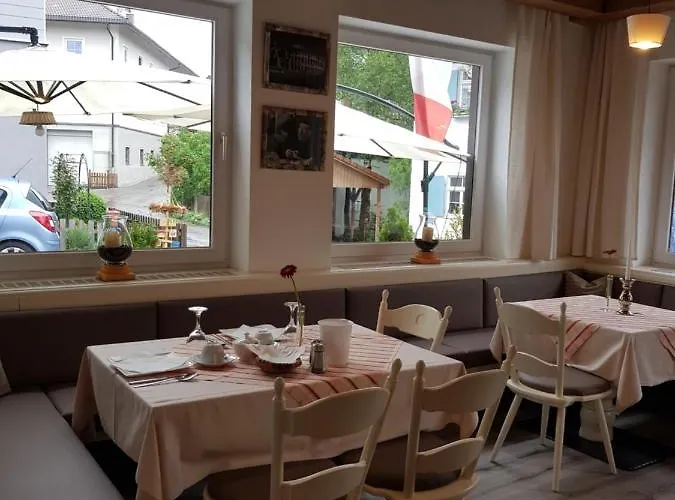 فندق مبيت وإفطار - Restaurant Jaegerwinkl ريتينبيرغ